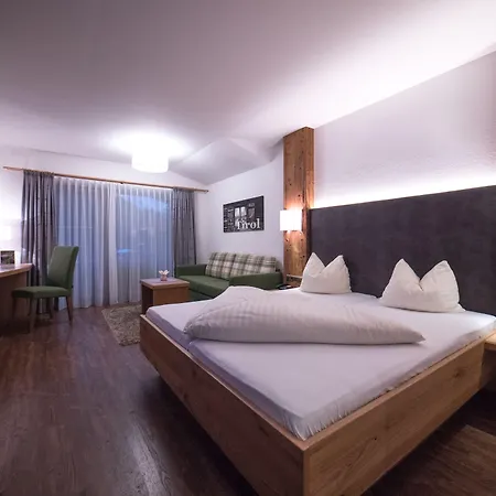 Alphof Ξενοδοχείο 4*